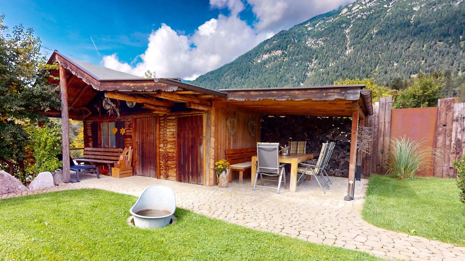 Ferienhaus Loisachufer Garmisch-Partenkirchen 0*,