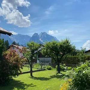 Haus Mit Wunderschönem Ausblick Und Garten Garmisch-Partenkirchen